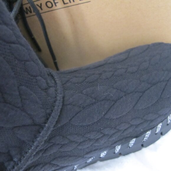 New in Box - Muk Luks Black Hoboken Ankle Boots - 6.5 - Picture 5 of 10